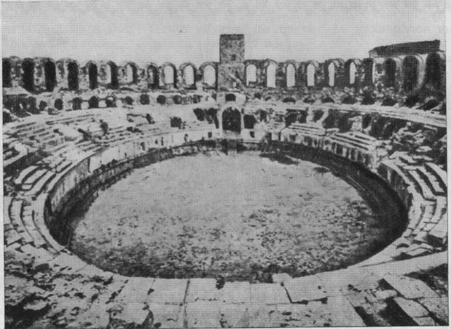 Римский амфитеатр в Арле (Южная Франция)