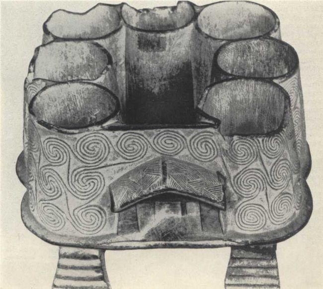 Модель жилища. Ритуальная ваза с о. Мелос. Конец III тыс. до н. э.