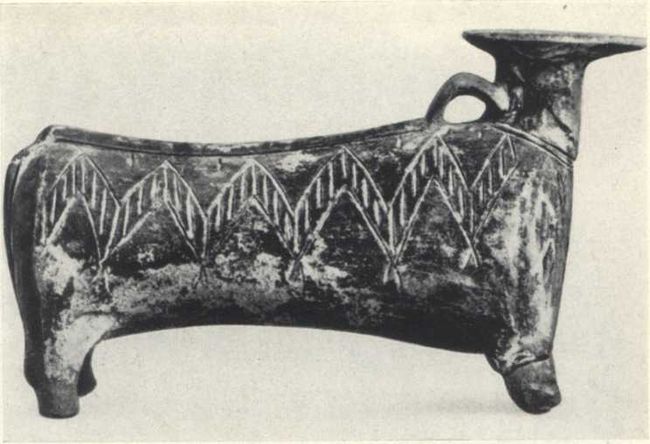 Фигурная ваза в виде животного из Филакопи на о. Мелос. 1-я половина III тыс. до н. э.