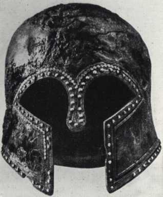 Коринфский шлем с серебряными украшениями. VII в. до н. э.